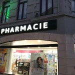 ENSEIGNE-PHARMACIE-GRAND-PLACE-1