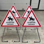 signalisation-temporaire-attention-chevaux