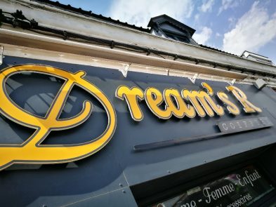 enseigne lettres découpées coiffeur dream's