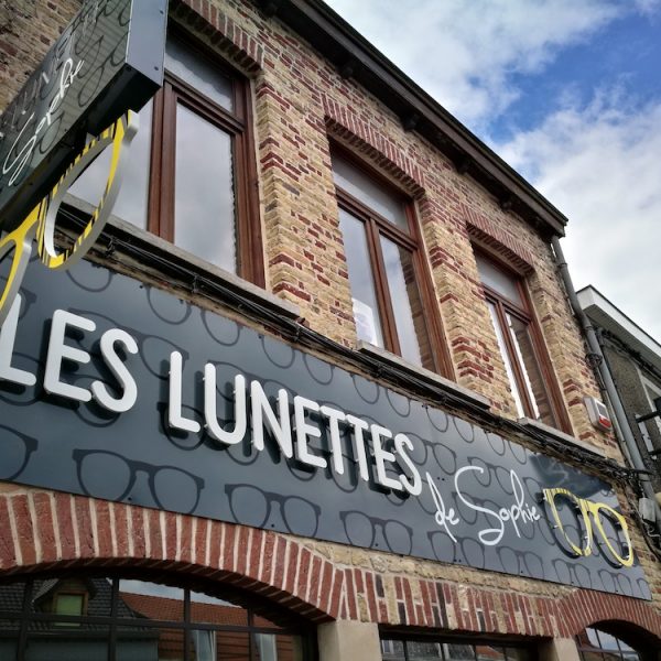 enseigne-les-lunettes-de-sophie enseigne lettres découpées les lunettes de sophie