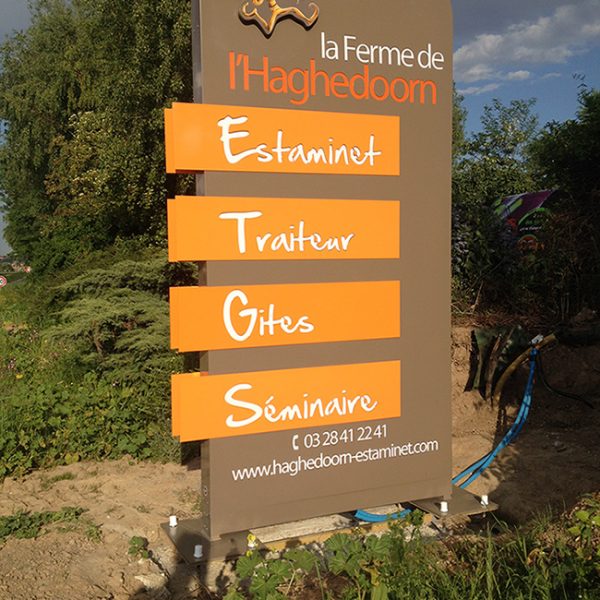 totem-personnaliser totem estaminet traiteur gîtes
